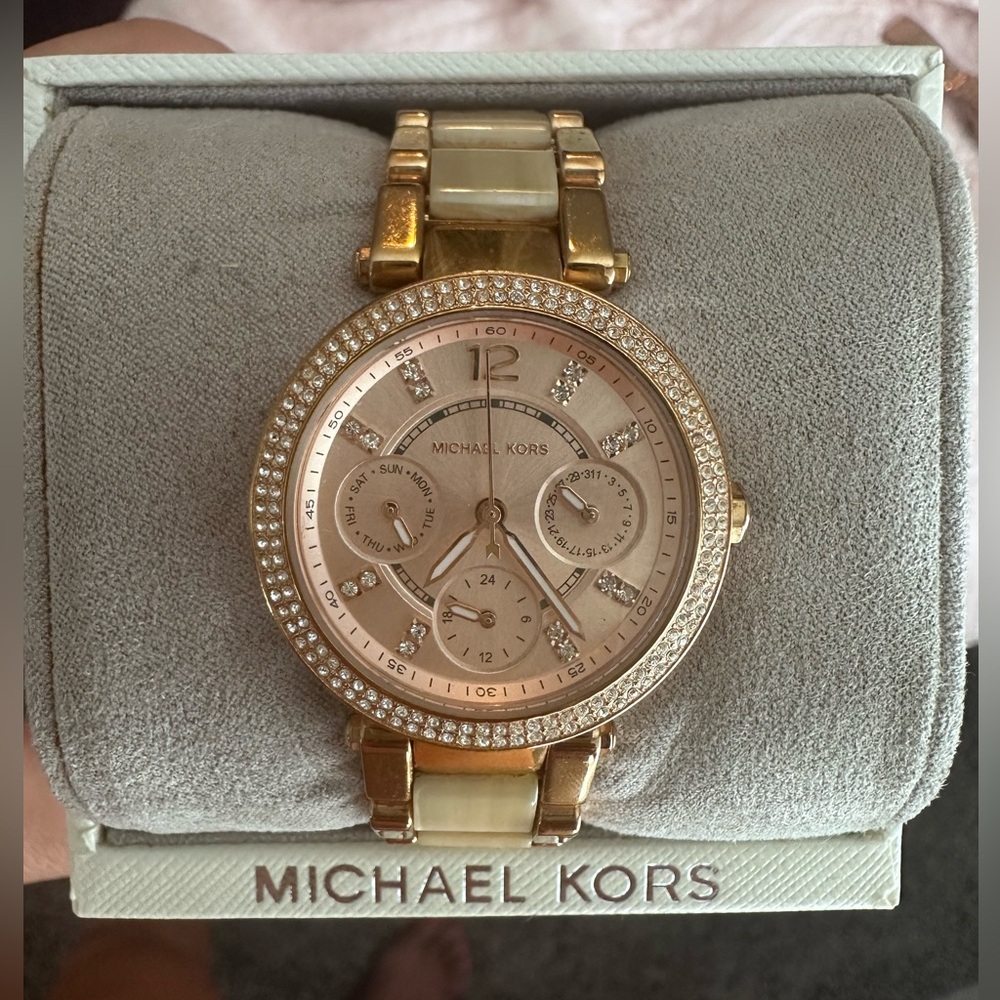 Michael Kors rose gold watch